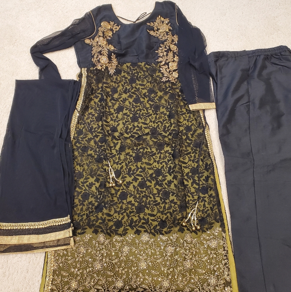 Indian cigarette pant suit